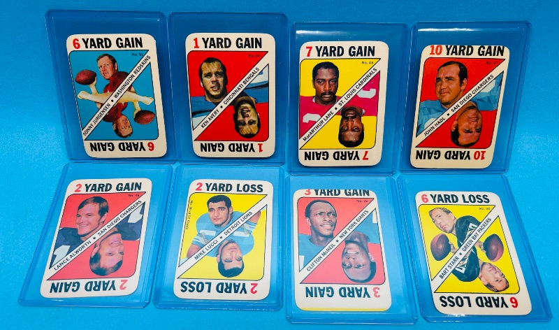 Photo 1 of 699976…8 vintage yard gain/loss football cards in hard plastic sleeves