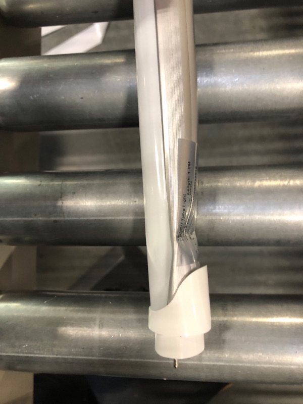 Photo 4 of 4FT Led Light Tube, 22W (60W Equivalent), 2640 Lumens, Frosted Cover,Daylight White 5000K, T8 Ballast Bypass Required, Dual-End Powered, AC 90-277V
***Slightly dented on one end***