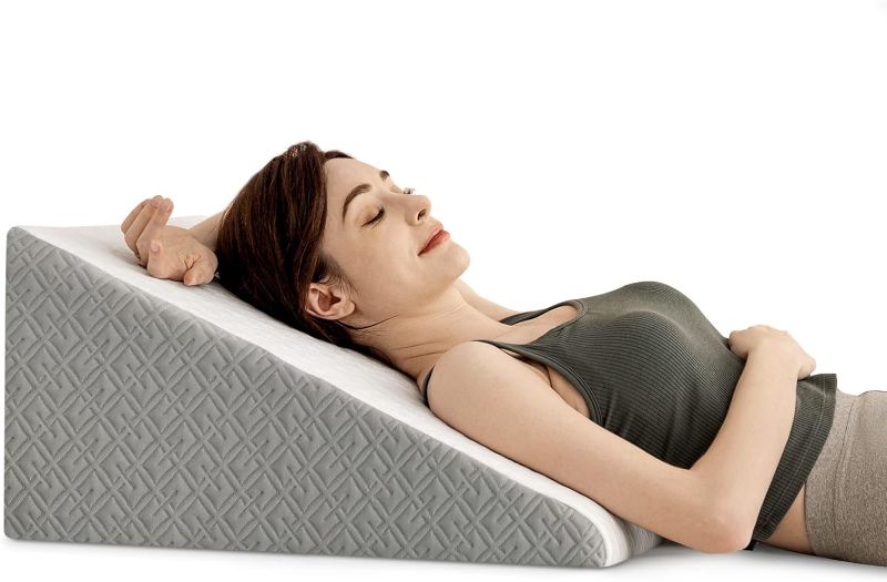 Photo 1 of 12 Inch Bed Wedge Pillow, Cooling Gel Memory Foam with Chic Jacquard Cover, Pillow Wedge for Sleeping, Acid Reflux, Back Pain, and Gerd Snoring Pillow, Adults Leg Elevation Triangle Pillow
***Stock photo shows a similar item, not exact***