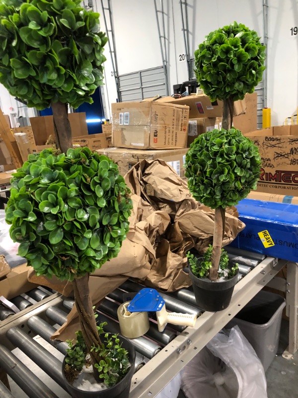 Photo 1 of 
OAZALDA Lifelike Indoor&Outdoor use 3Ft Boxwood Double Ball Topiary Trees Faux Topiary Tree for Porch,Home,Garden Decor(Set of 2)
