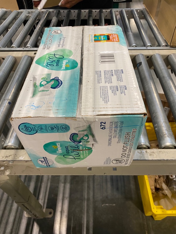 Photo 1 of Pampers Aqua Pure Sensitive Baby Wipes , 672 count
