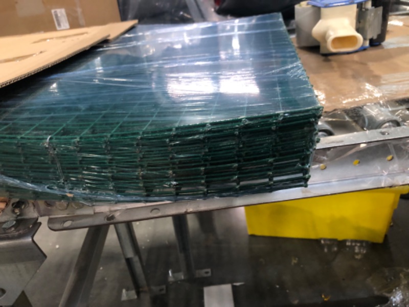 Photo 1 of 24 Pack Plant Protectors from Animals, Chicken Wire Garden Cage Thickened Anti Rust Metal Cage 22.4“ L x 14'' H 22.4" X 14",24 Pack Green