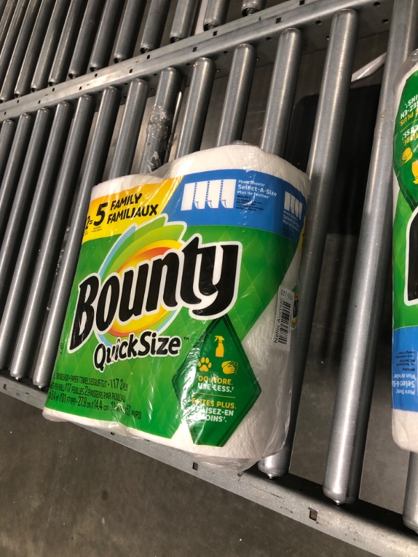 Photo 2 of 
Bounty Full Sheets Huge 2-Ply Paper Towels, Pack Of 2 Rolls

