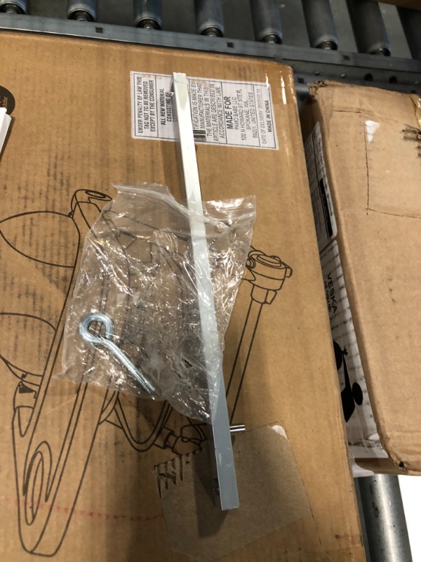 Photo 1 of 9" Vinyl Plank Cutter LVP-230 No Replacement blade