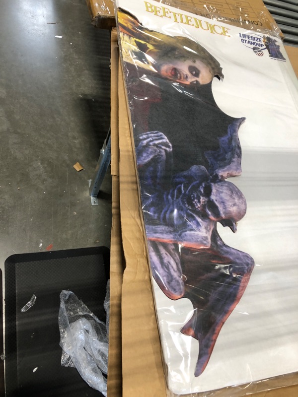 Photo 1 of Advanced Graphics Beetlejuice - Here Lies Betelgeuse