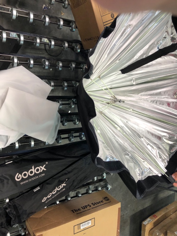 Photo 1 of GODOX 32"/ 80cm Umbrella Octagon Portable Softbox Reflector for Studio Photography Speedlite Flash (80cm Octagon Softbox)