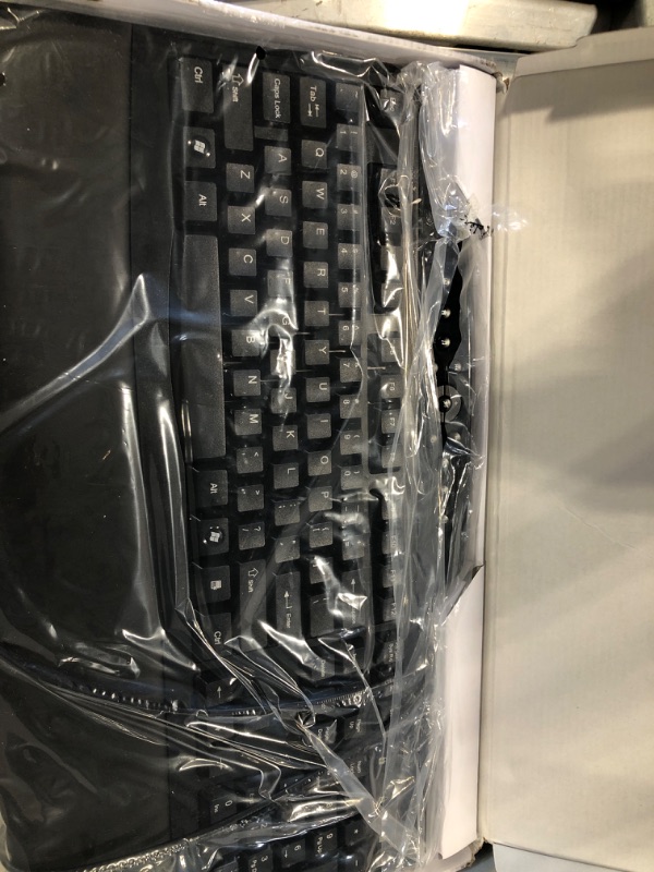 Photo 1 of Kensington Pro Fit Wired Comfort Keyboard (K72402US),Black