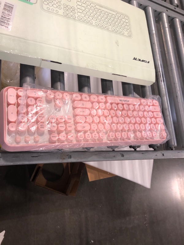 Photo 2 of SADES wireless keyboard Dropout Free Connection (ALL PINK)