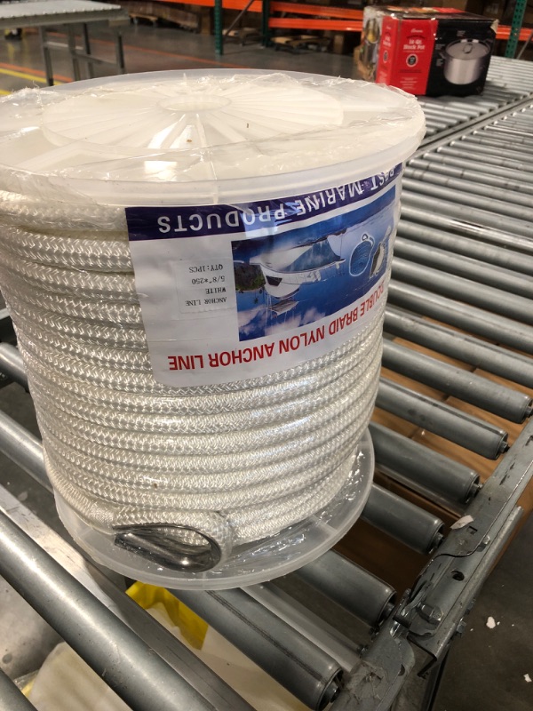 Photo 3 of NovelBee 5/8 Inch X 250 Feet Double Braid Nylon Anchor Line with Stainless Steel Thimble and Plastic Chuck White