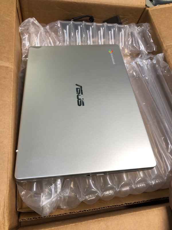 Photo 2 of ASUS -  Chromebook -