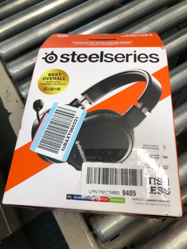 Photo 2 of SteelSeries Arctis 1 Wireless Gaming Headset for Xbox Series X, and Xbox Series S, Xbox One (Renewed)