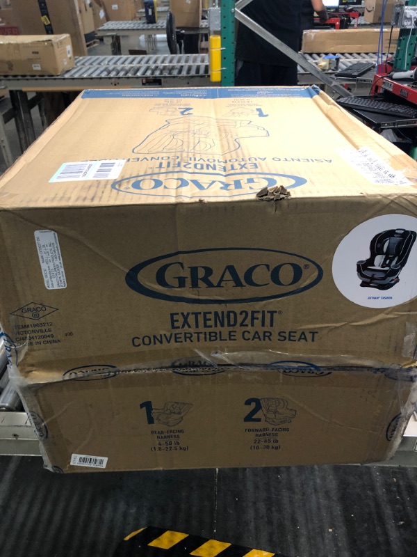 Photo 1 of Graco Extend2Fit Convertible Car Seat, Gotham