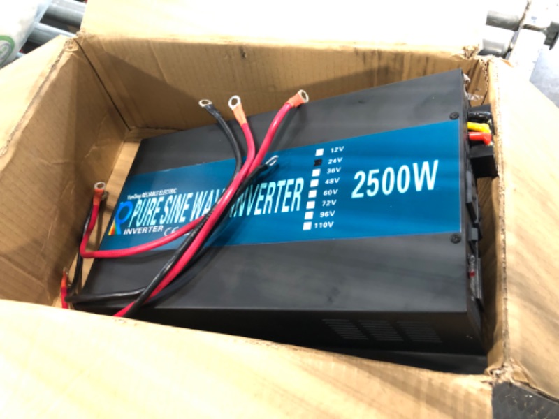 Photo 2 of WZRELB 2500W Pure Sine Wave Solar Power Inverter Generator 24V DC to 120V AC Converter Car Inverter 2500W 24V