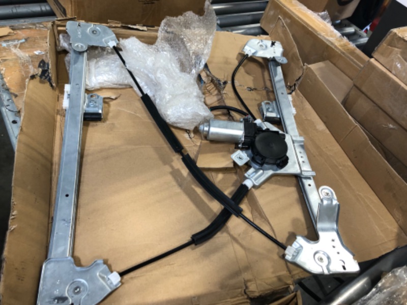 Photo 4 of BOXI Front Left Driver Side Power Window Regulator with Motor Fit for 2004-2008 Ford F-150 Standard/Crew Cab Pickup Model with 43.5" Wide Doors Model Only / 2006-2008 Lincoln Mark LT | 4L3Z1523201BA