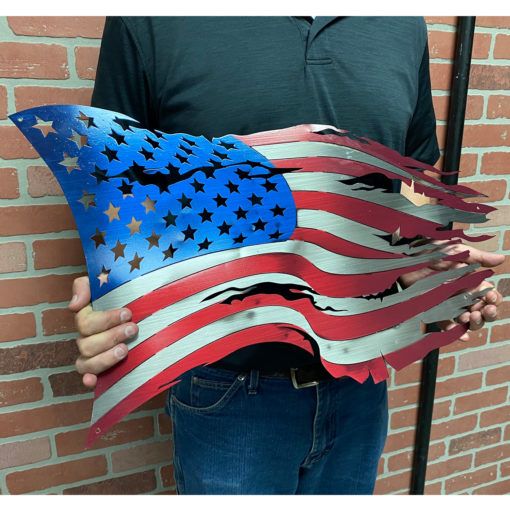 Photo 1 of  Metal American Flag Wall Decor, United States Patriotic Wall Sign for Veterans, Soldiers, Police, Independence Day
