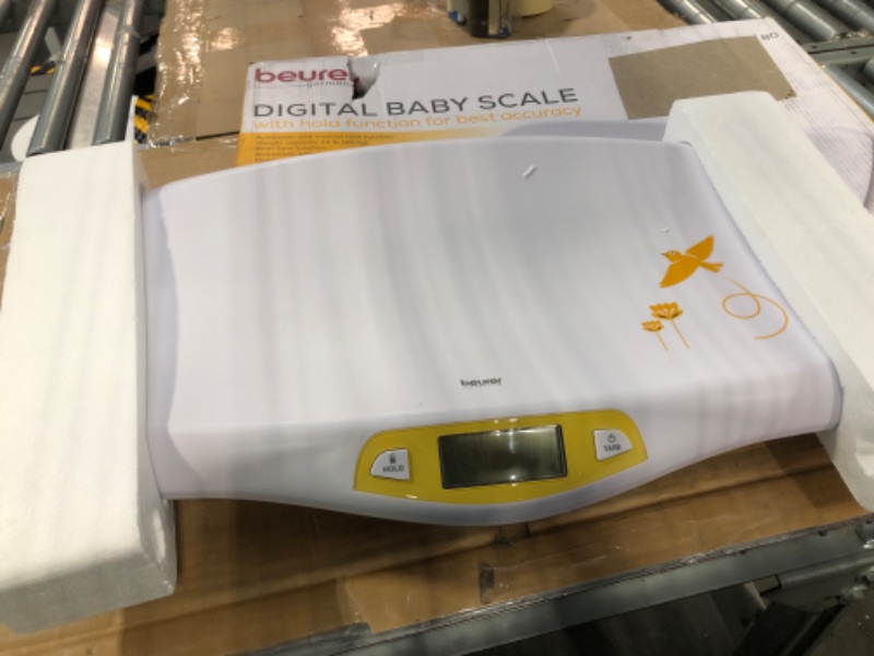 Photo 2 of Beurer BY80 Digital Baby Scale, Infant Scale for Weighing in Pounds, Ounces, or Kilograms up to 44 lbs, Newborn Scale with Hold Function, Pet Scale for Cats and Dogs