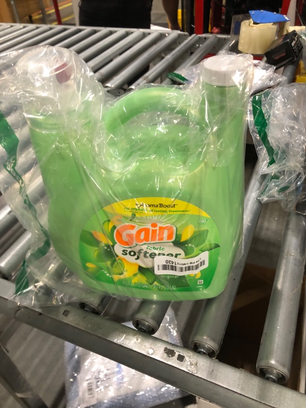 Photo 2 of Gain Fabric Softener, Original Scent, 140 fl oz, 190 Loads, HE Compatible