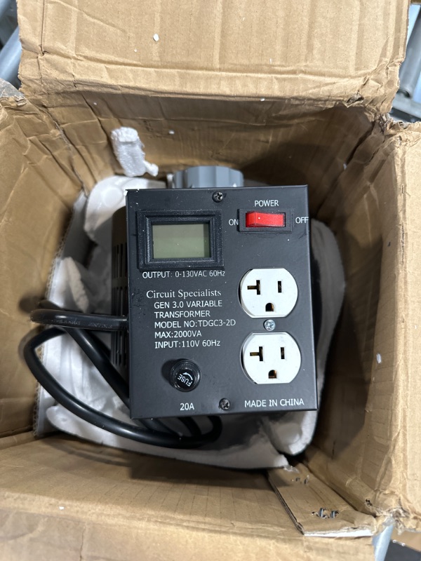 Photo 3 of Circuit Specialists - 20A Variable Transformer with Curent & Voltage LCD Displays & 2 Outlets - Adjustable Regulator - Voltage Tester - Power Supply - Adapter & Watt Meter - Testing Equipment