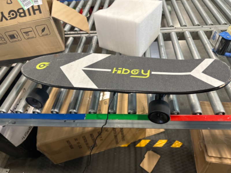Photo 3 of Hiboy S11 Electric Skateboard with Wireless Remote, 350W Motor E-Skateboard Max Speed 12.4 Mph 9 Miles Range Eskateboard for Adults Teens