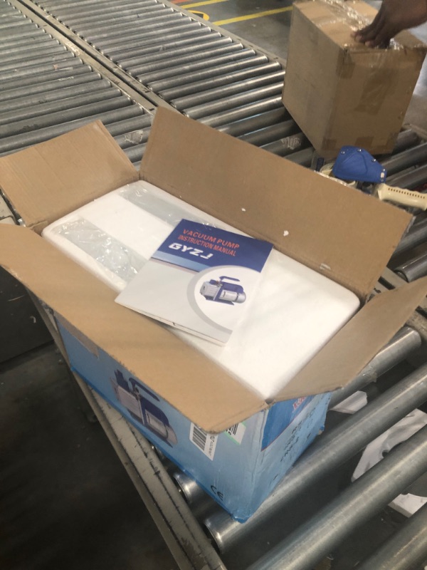 Photo 1 of GYZJ 7 CFM Rotary Vane Vacuum Pump (7CFM,1/2HP,5 Pa,250ml Oil Capacity) for HVAC/Auto AC Refrigerant Recharging, Wine DegassingR134, R134A, R22, Milking, Medical, Food Processing 7cfm 1/2HP