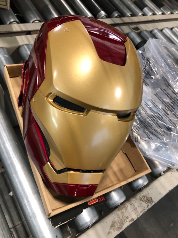 Photo 3 of Avengers Marvel Legends Iron Man Electronic Helmet - Multicolor Characters