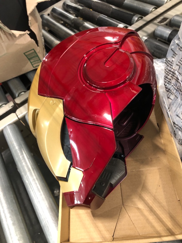 Photo 4 of Avengers Marvel Legends Iron Man Electronic Helmet - Multicolor Characters
