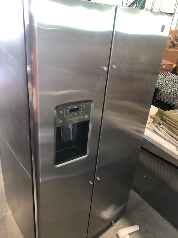 Photo 2 of GE 25.3-cu ft Side-by-Side Refrigerator with Ice Maker (Stainless Steel)