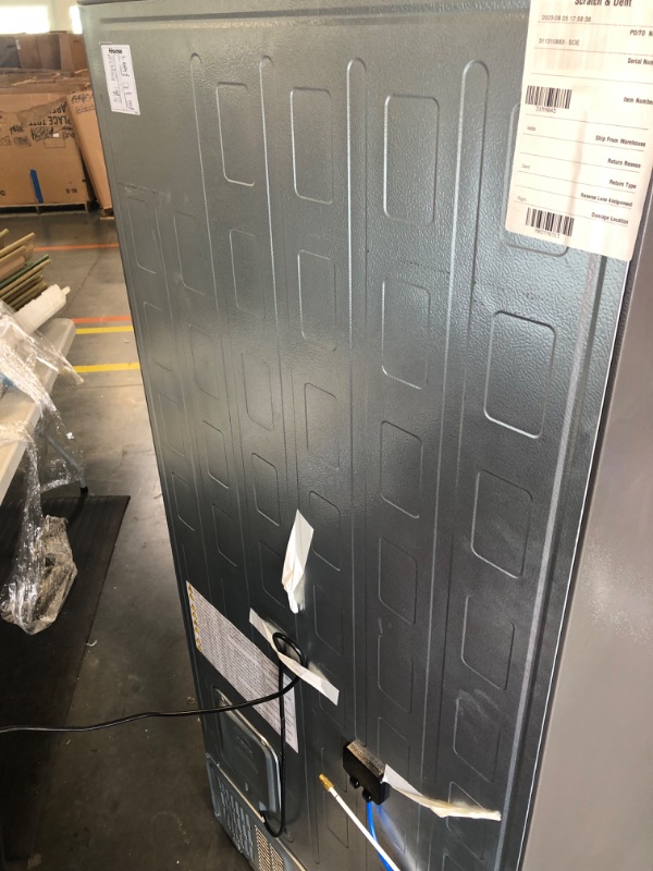 Photo 5 of Hisense 17.2-cu ft Counter-depth Bottom-Freezer Refrigerator with Ice Maker (Fingerprint Resistant Stainless Steel) ENERGY STAR
