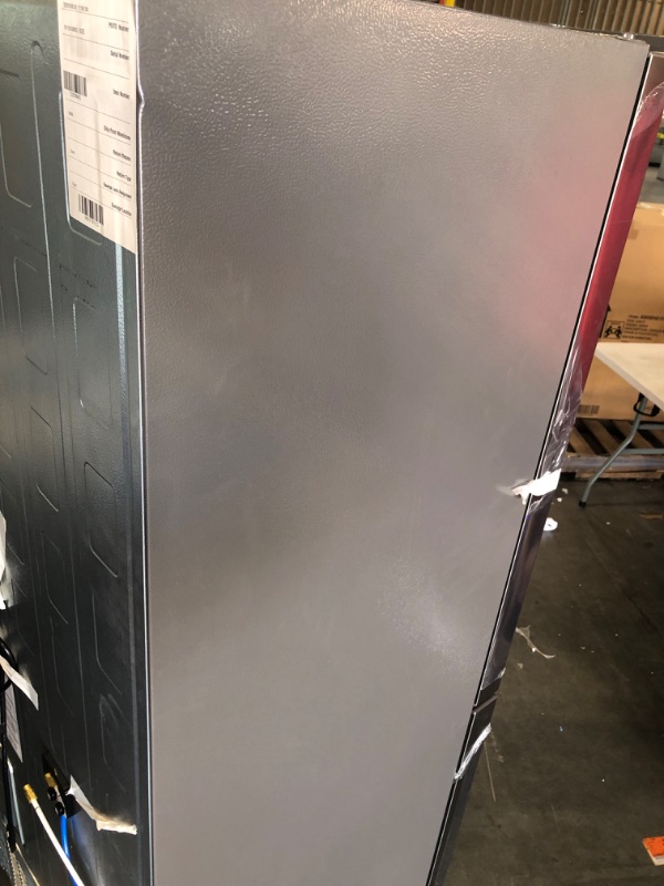 Photo 3 of Hisense 17.2-cu ft Counter-depth Bottom-Freezer Refrigerator with Ice Maker (Fingerprint Resistant Stainless Steel) ENERGY STAR
