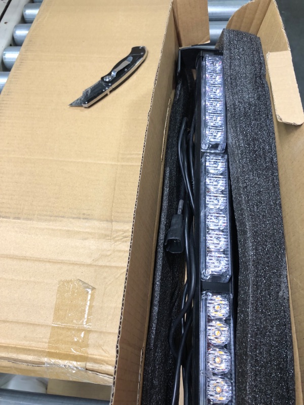 Photo 3 of KC HiLites 9801 Rear LED Bar (RLB; 28" Rear Chase LED Bar), 1 Pack