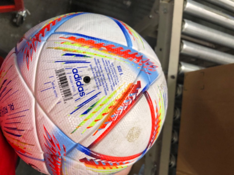 Photo 4 of adidas unisex-adult FIFA World Cup Qatar 2022 Al Rihla League Soccer Ball White/Pantone 5