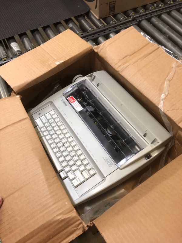 Photo 1 of Brother GX-6750 Daisy Wheel Electric Typewriter