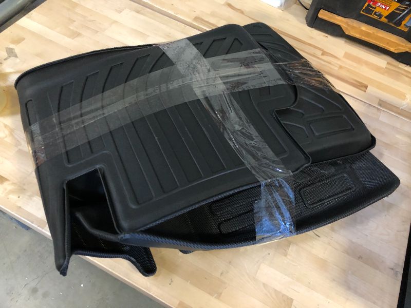 Photo 4 of 3 PIECE CARGO LINER black, for unkown vehicle 