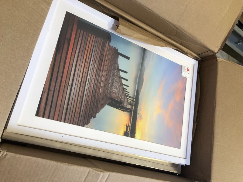 Photo 1 of 20X 14 INCH PICTURE FRAMES, 3 COUNT 