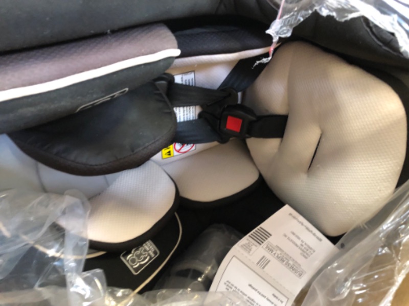 Photo 2 of Graco Extend2Fit Convertible Car Seat, Ride Rear Facing Longer with Extend2Fit
