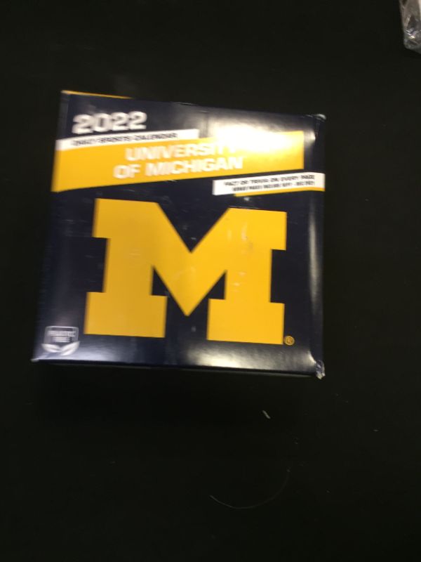 Photo 2 of TURNER SPORTS Michigan Wolverines 2022 Box Calendar (22998051379)