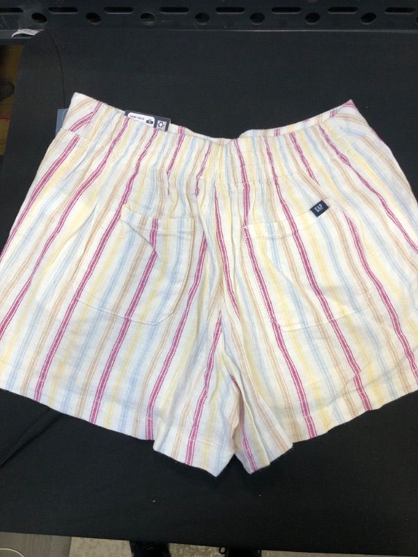 Photo 2 of Gap Ladies Linen Pull On Elastic Waistband Short with Pockets Striped Size L New
