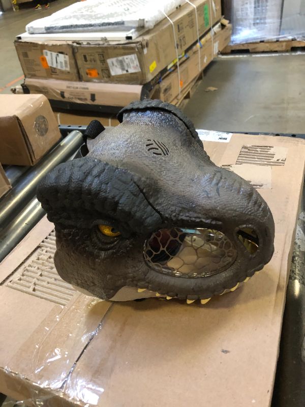 Photo 2 of ?Jurassic World Dominion Dinosaur Mask Tyrannosaurus Rex Chomp N Roar with Motion and Sounds, T Rex Costume for Kids Role-Play ???? Frustration Free Packaging