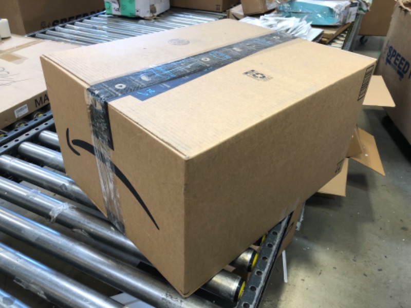 Photo 1 of BOX LOT OF MISCELLANEOUS  ITEMS