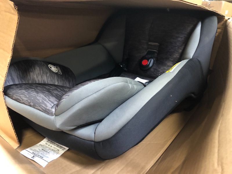 Photo 3 of Cosco Mighty Fit 65 DX Convertible Car Seat (Heather Onyx Gray)