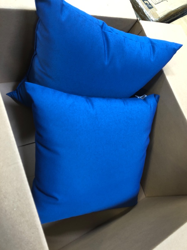 Photo 1 of 2 OUTDOOR THROW PILLOWS BLUE 