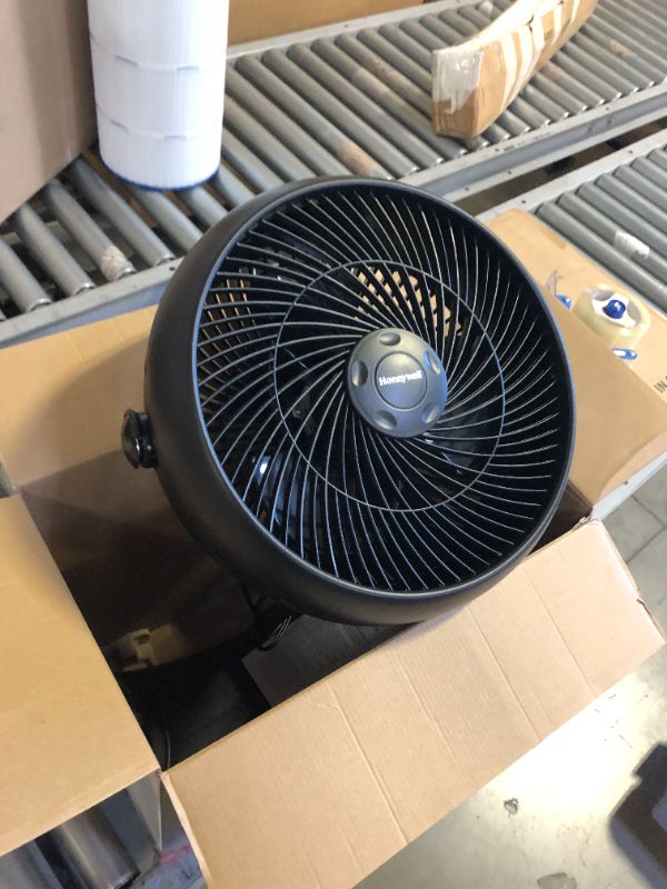 Photo 3 of 12 in. 3 Speed Whole Room Circulator Floor Fan