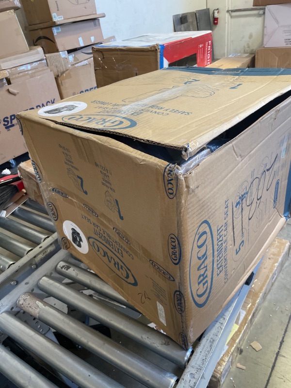 Photo 1 of Graco Extend2Fit Convertible Car Seat, Ride Rear Facing Longer with Extend2Fit, Gotham 2-in-1 Gotham