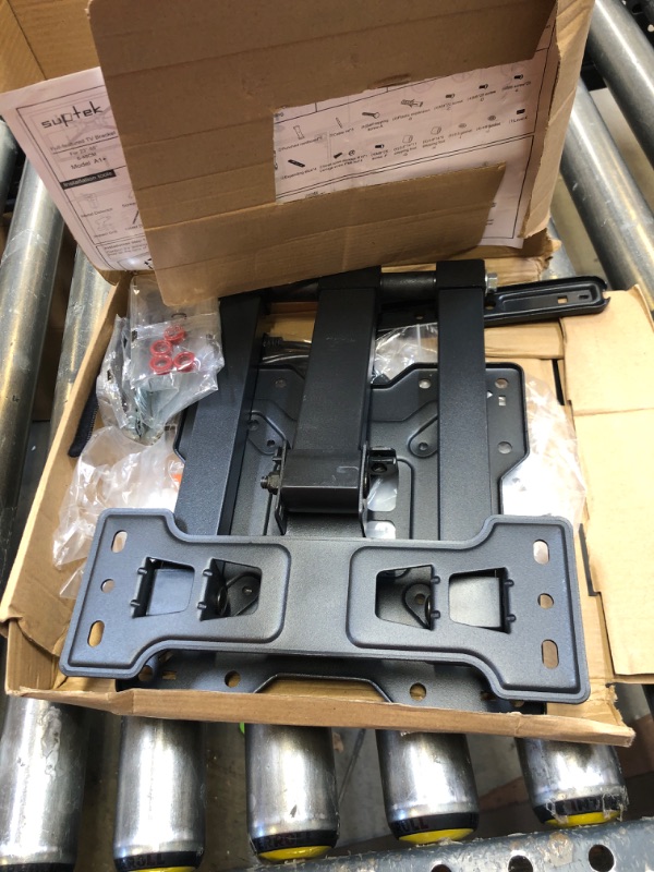 Photo 1 of Suptek TV Wall Mount Swivel and Tilt Full Motion for Most 23 to 55 inch TV Mount up to 55lbs max VESA 400x400mm (A1+) 23-55"