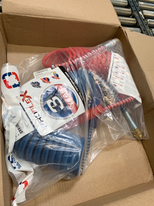 Photo 2 of Tectran Proflex-SP™ Air Brake Hose Assembly Coil Set | 1/2” NPT Fittings | Premium Flexible Grips | Winter Cold Rated (Red & Blue Set, 15' Length x 12" Tractor Lead) 15' Length x 12" Tractor Lead Red & Blue Set