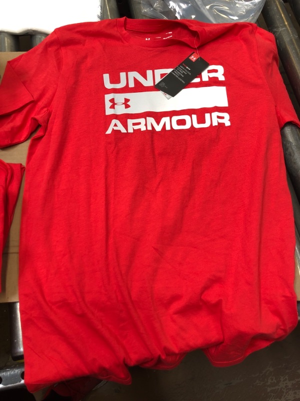 Photo 1 of Boys' UA Sportstyle Logo Short Sleeve, M 
