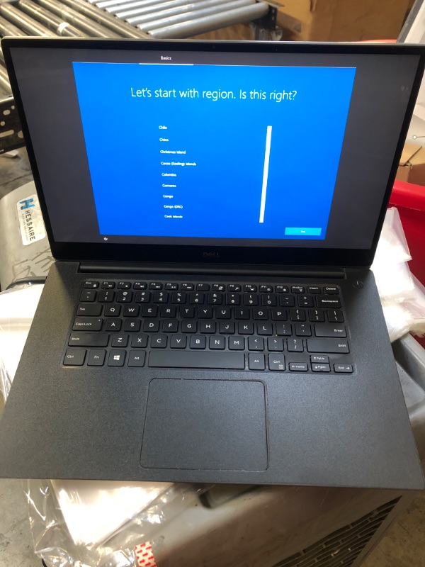 Photo 2 of Dell Precision M5540 15.6 UHD Touchscreen Intel Core i7-9750H 2.60Ghz 32GB 1TB SSDR Windows 10 Professional (Renewed)