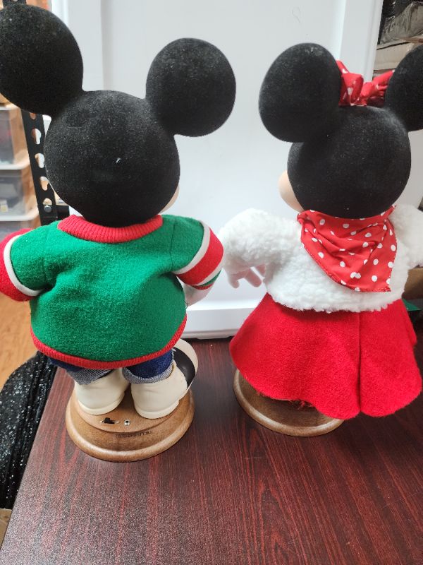 Photo 4 of Rare collectible - Mickey and Minnie music dancing. 17" each. It's time for an all-out dance party with the Disney Junior Mickey Mouse .Disney Santa’s Best Christmas Mickey Mouse (twist). Inspired by Disney Junior's Mickey Mouse clubhouse series. (SOUND A