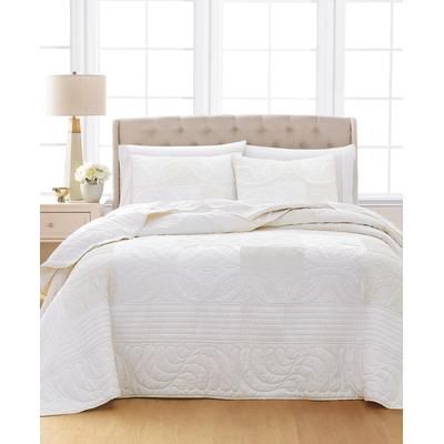 Photo 1 of QUEEN Martha Stewart Collection Wedding Rings 100% Cotton Queen Bedspread, Created for Macy's - White. An ornate wedding ring stitch adds a decorative detail to this soft white and ivory bedspread. This is sure to dress up your bedroom with its mix of vel