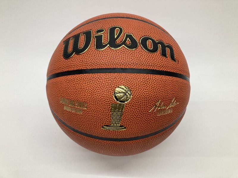 Photo 2 of WILSON Signature Series Indoor/Outdoor NBA Basketball, Size 7